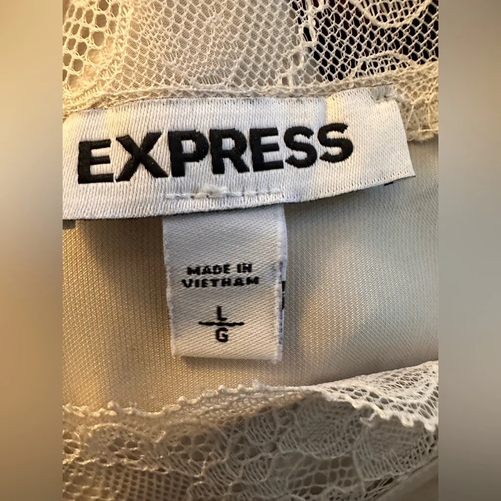 Express Off White Satin Lace Cami Top NWOT - Image 3