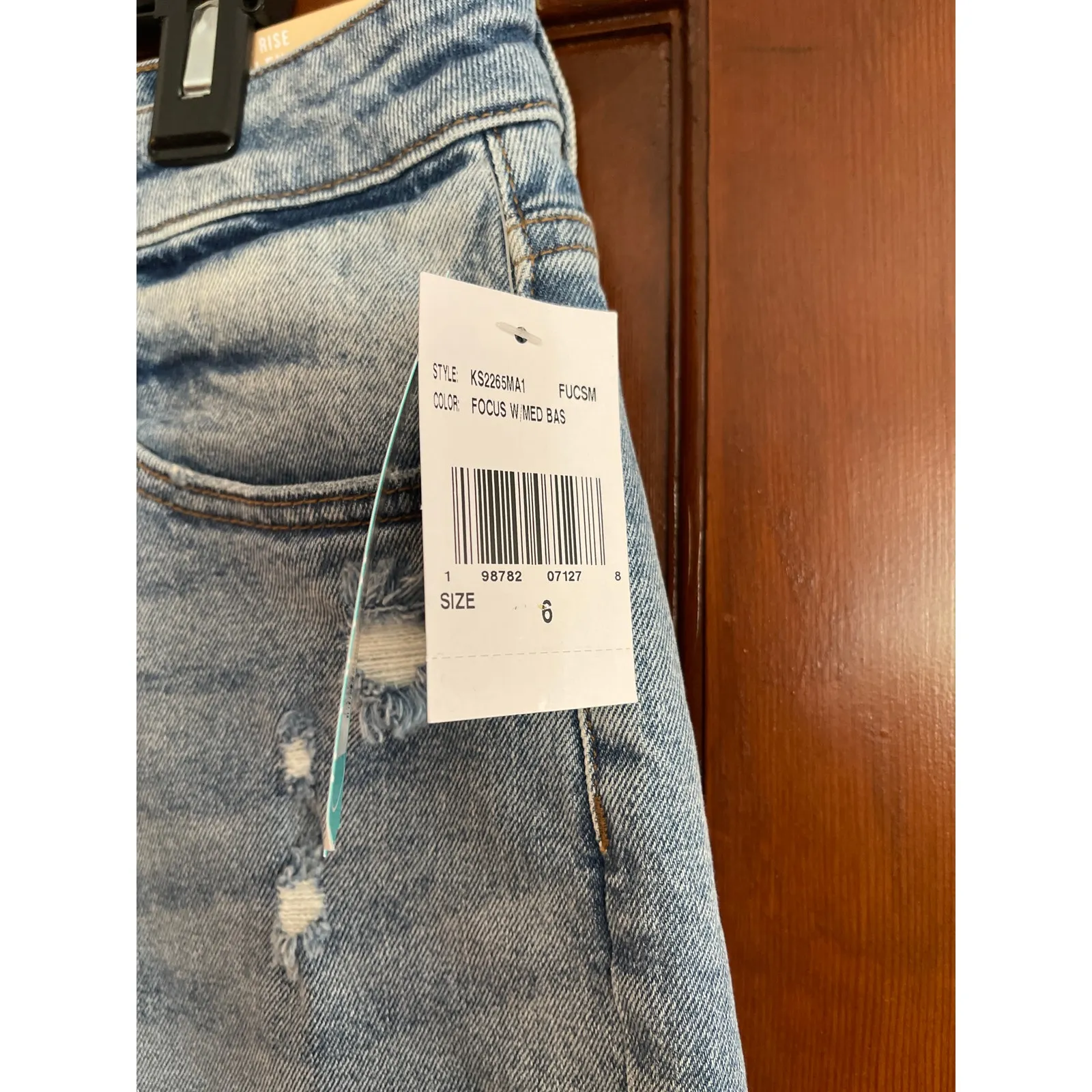 Kit from the Cloth Stitch Fix Hailey high-rise Bermuda Jean shorts size 6 - Image 2