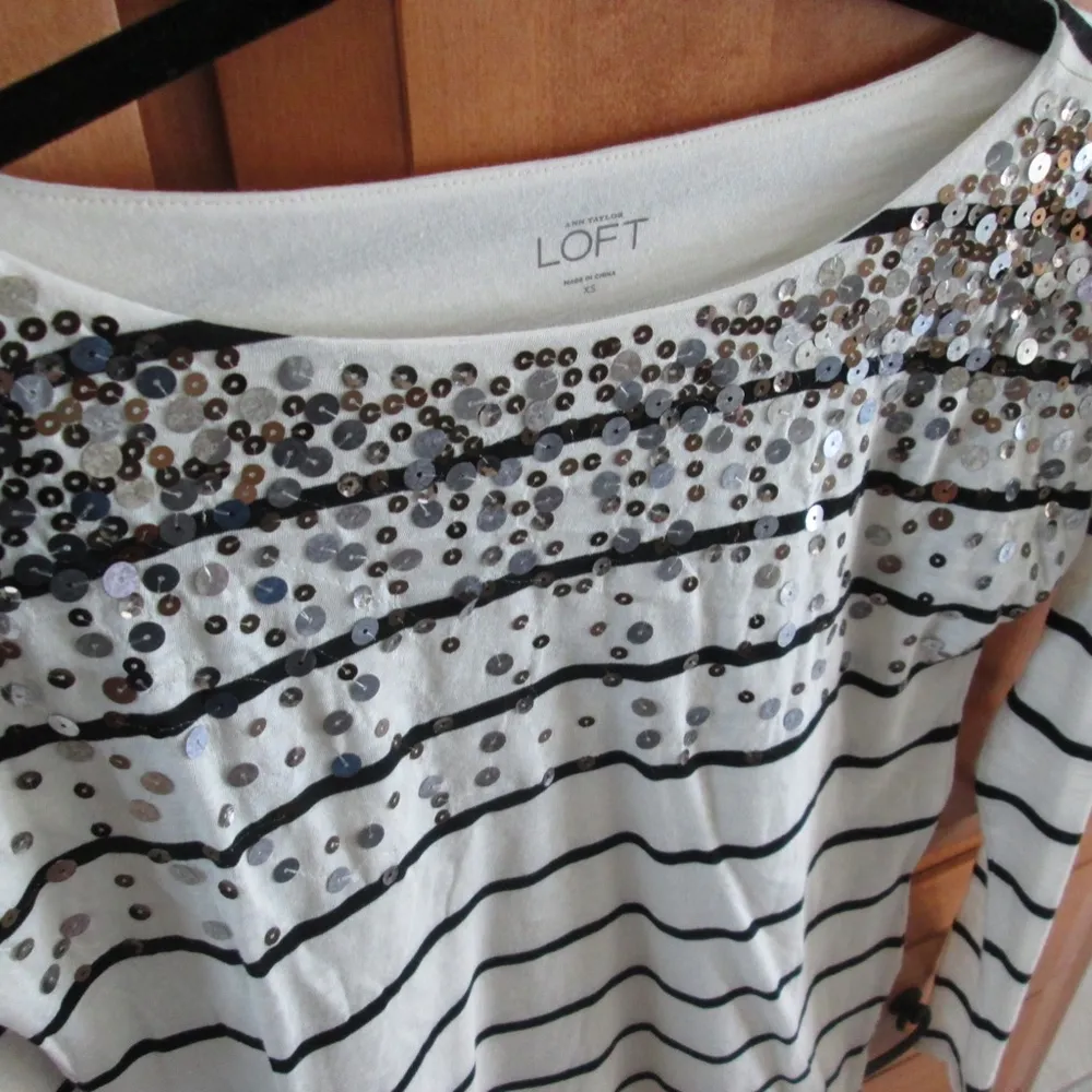LOFT Sparkle Top - Size XS - NWOT - Image 2