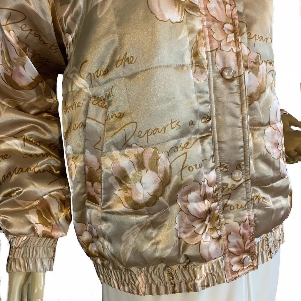 VINTAGE OLEG CASSINI FLORAL PRINT CREAM A PINK BLUSH SATIN BOMBER JACKET (M) - Image 7