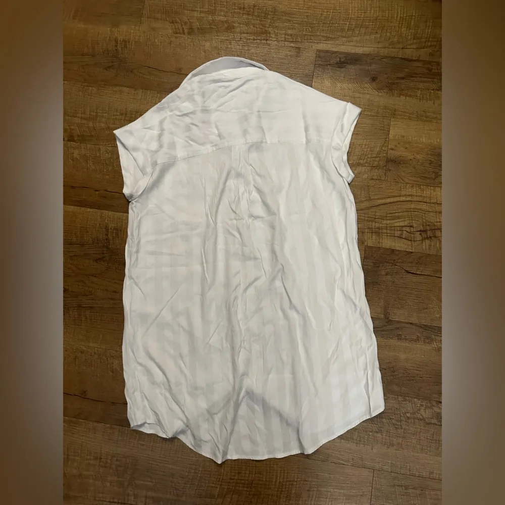 Show me your Mumu button down - Image 3