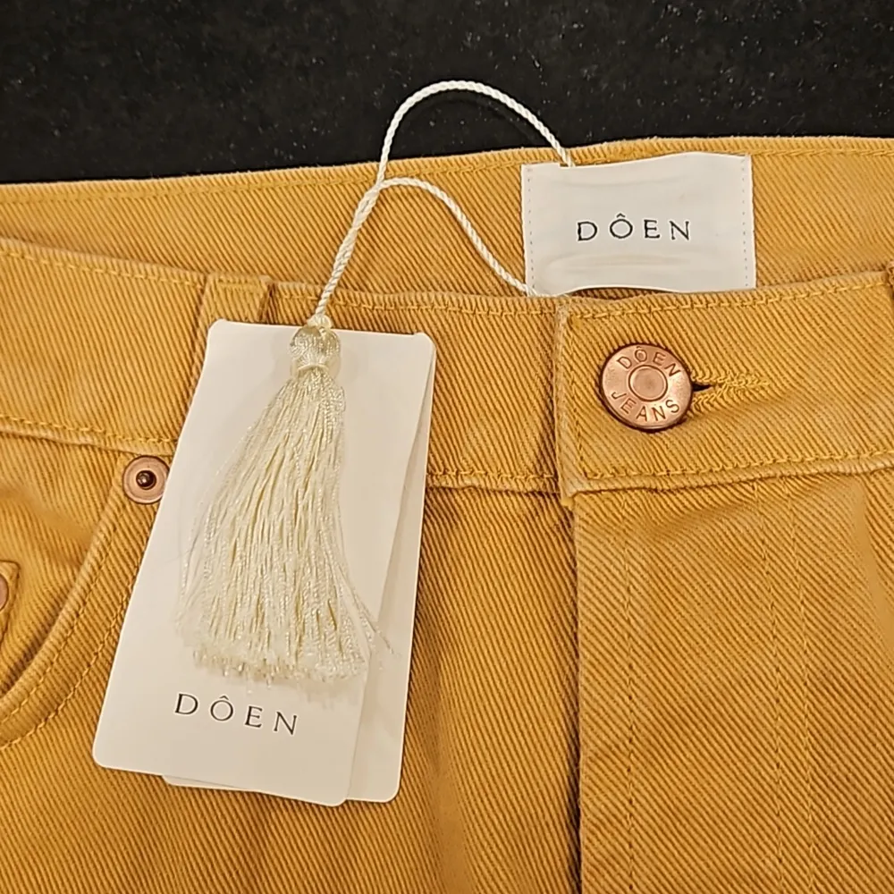 💕DOEN💕 Diana Jean ~ High Waisted Button Fly Straight Leg Jeans Palomino 31 NWT Yellow - Image 14