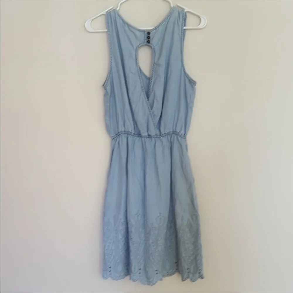 Anthro holding horses blue chambray embroidered dress small - Image 4