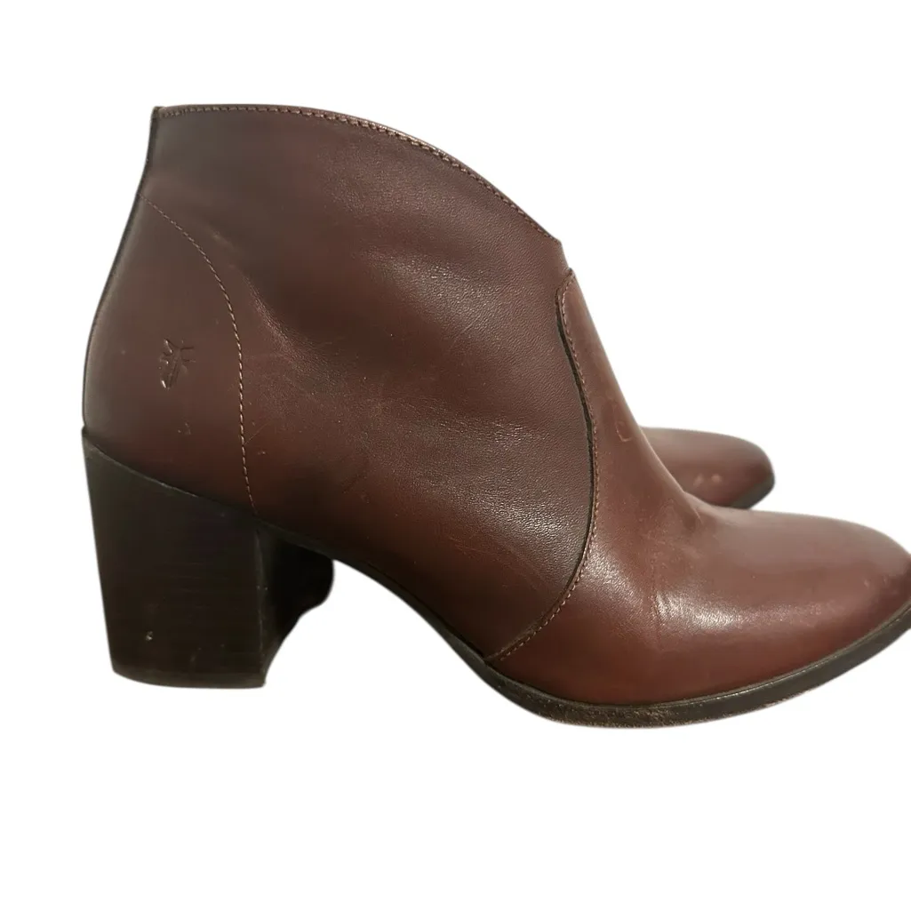 Frye  Nora Short Zip Booties - Image 3