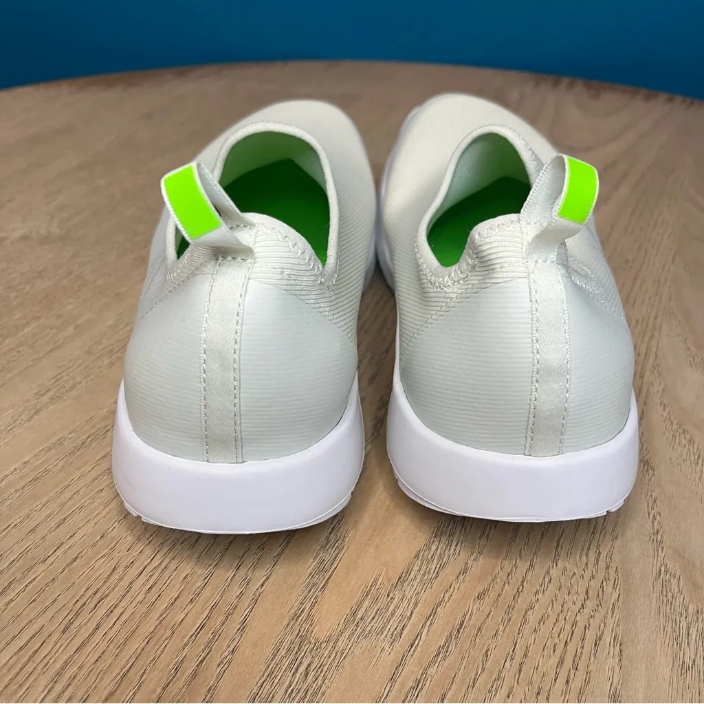 OOFOS OOmg Sport Women’s Slip On Sneakers Recovery Comfort Shoes Cream Size 8 - Image 3