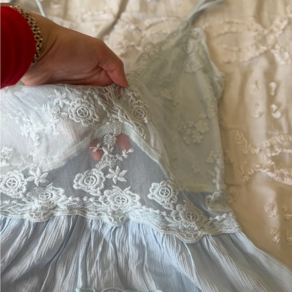 Francesca's NEVER WORN Sky Blue Lace Top XS - Image 5