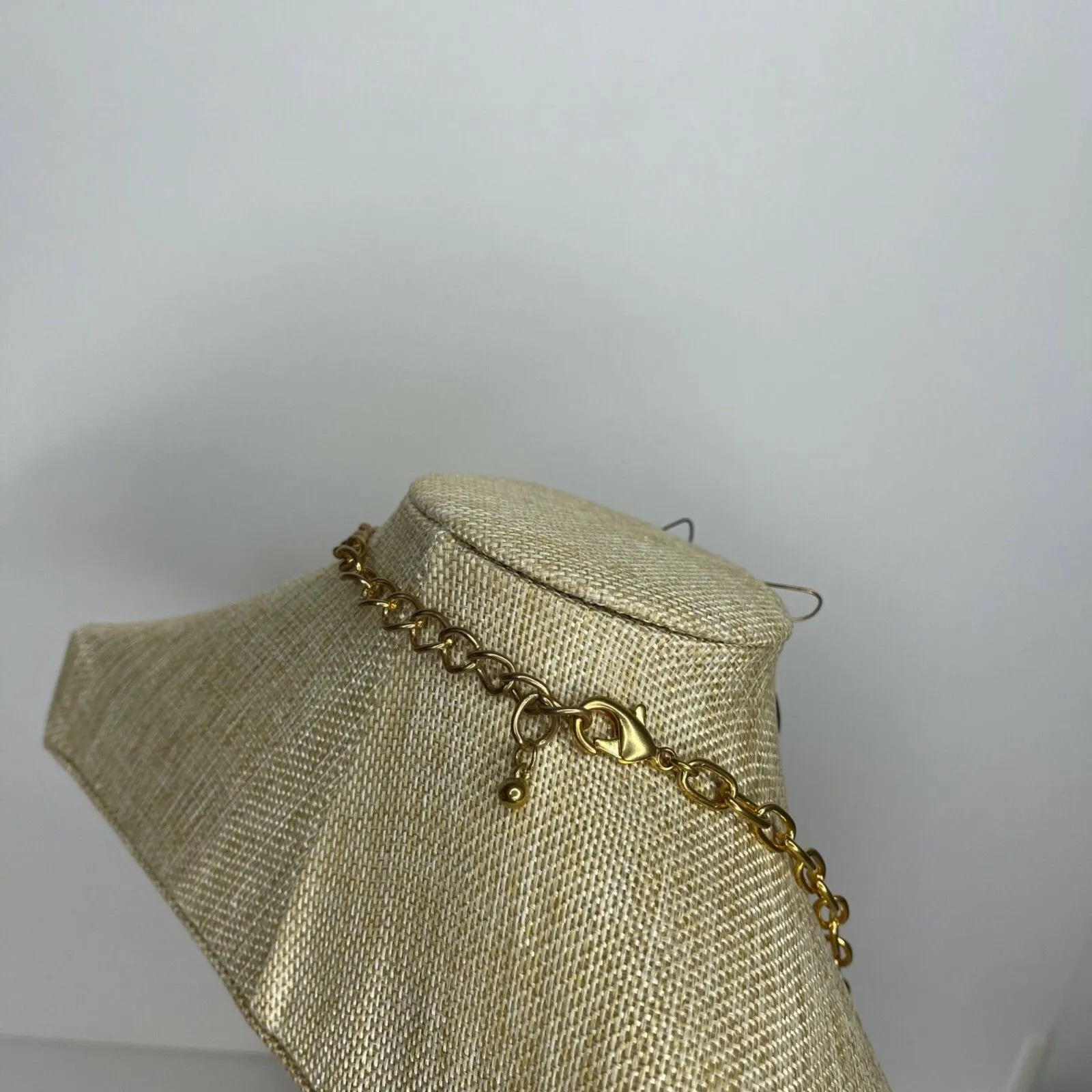 Vintage Handmade Necklace Lucite Pendant w/ Matching‎ Earrings Buttons Marbled - Image 4