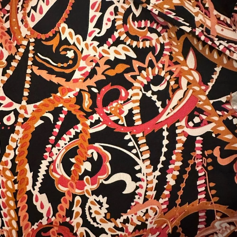 ENTRO Black Collared Printed Long Sleeve Top V Neck Button Detail‎ Pull Over - Image 5