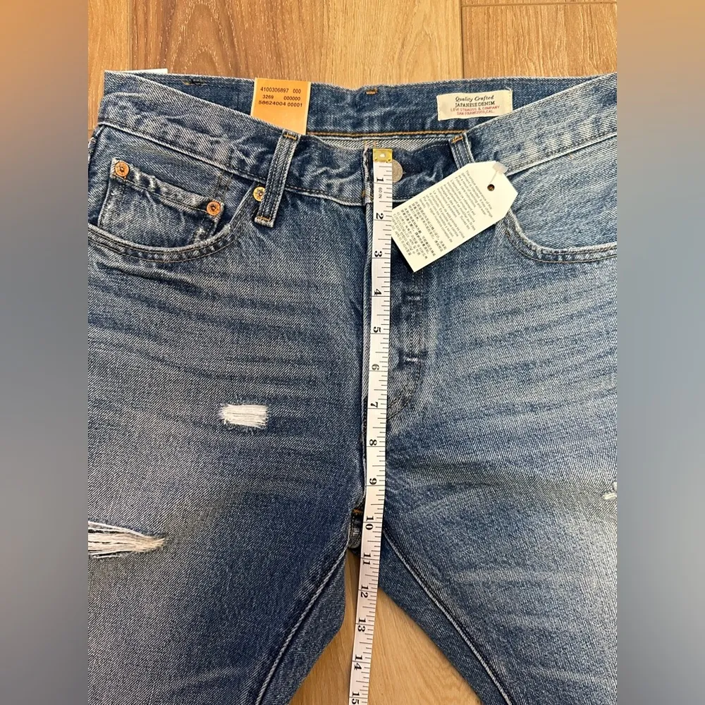 NWT  Women’s Blue 501 High Waisted Ripped Fray Hem Straight Jeans - Image 13