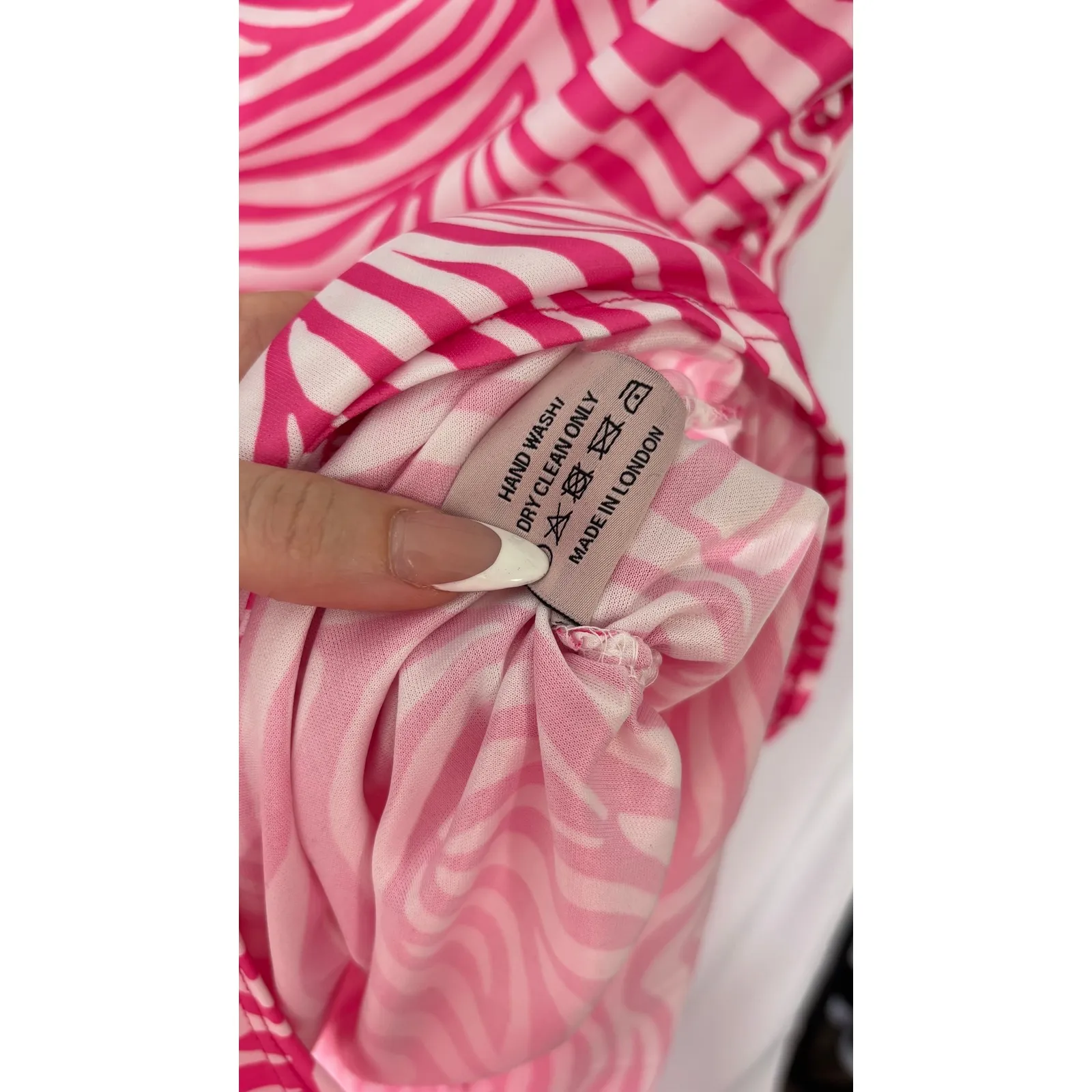 $385 NWOT MISCREANTS Zebra Print Strapless Ruched Mini Dress With Gloves Size 12 Pink - Image 6