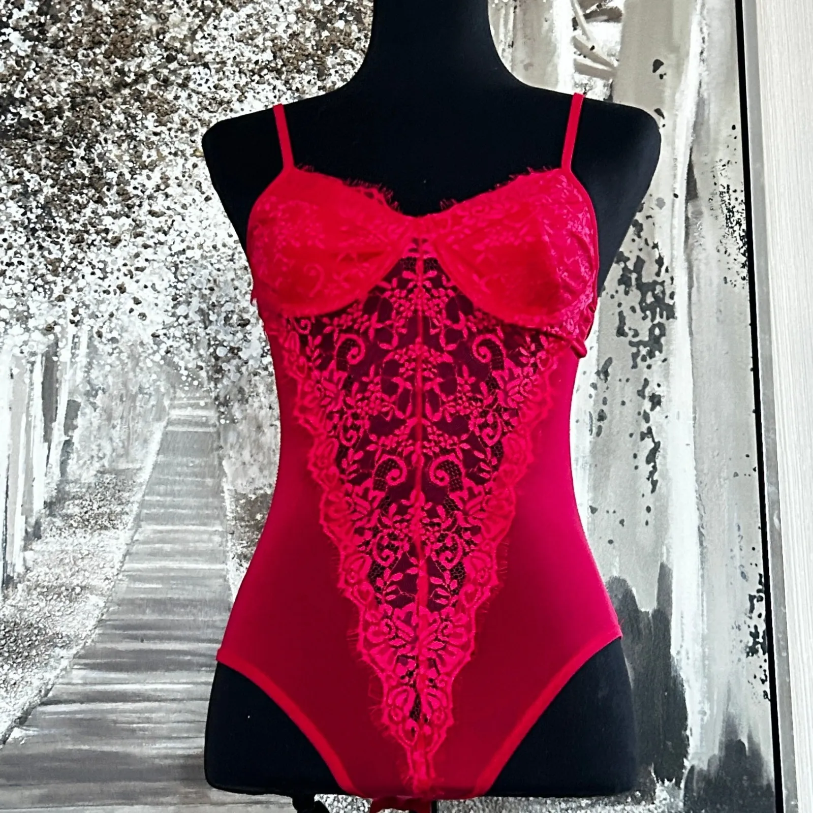 Princess Polly Womens Red Forbidden Romance Lace Bodysuit NWT - Size 8 - Image 3