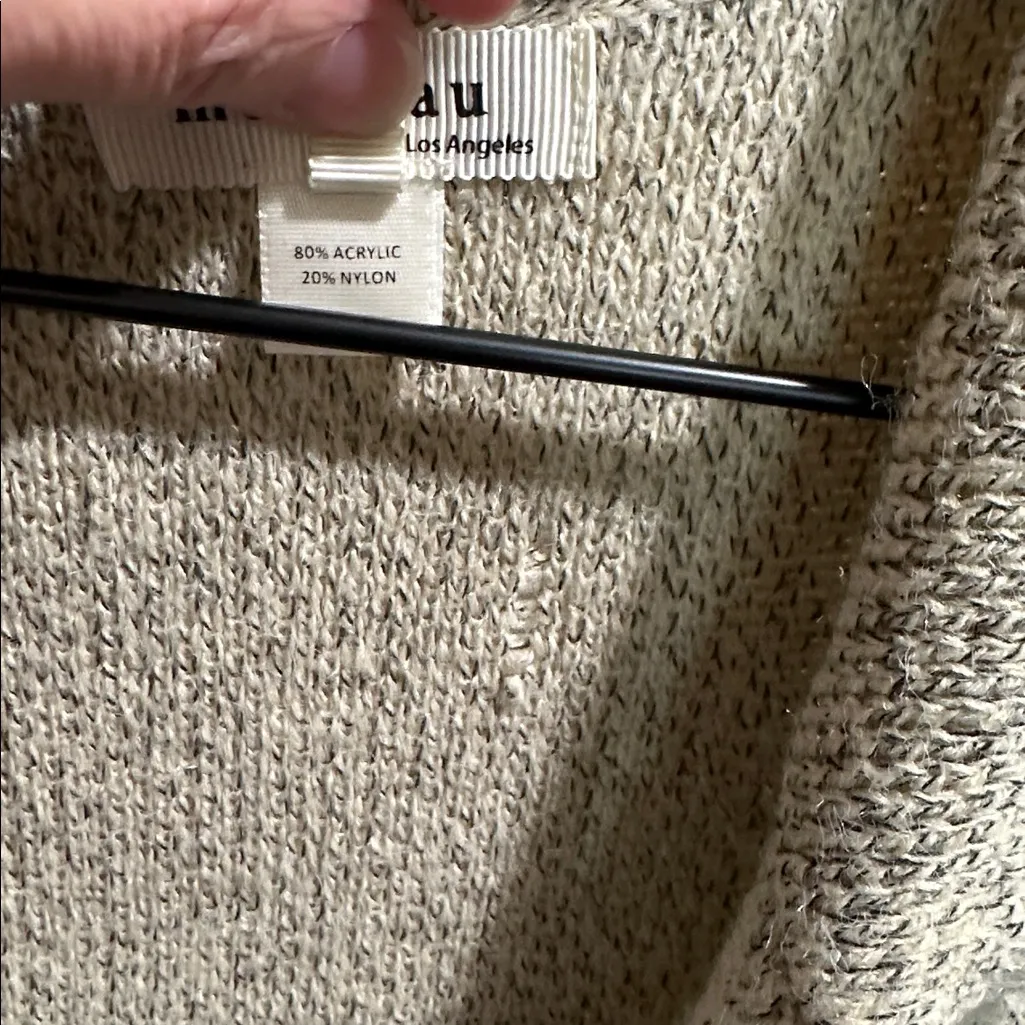 Monteau Los Angeles Medium Sleeveless Open Duster Cardigan - Image 3