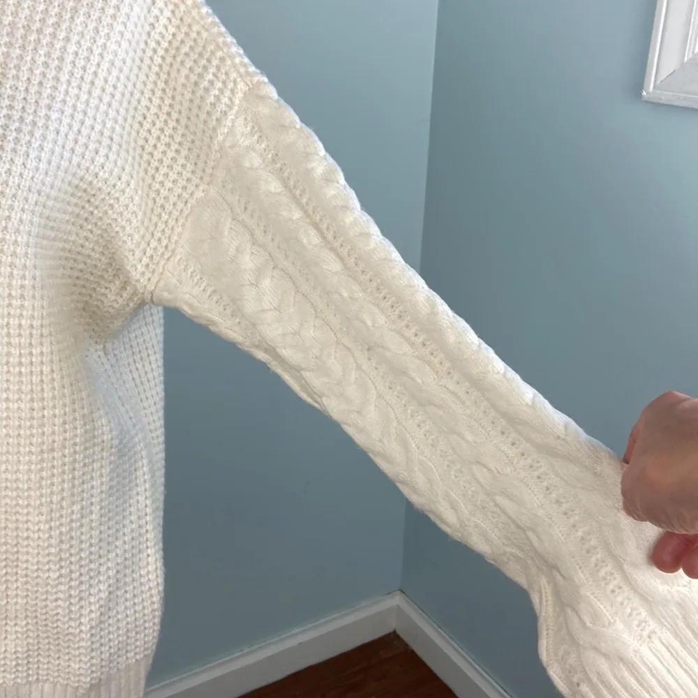 Michael Kors  Ribbed Knit Turtleneck Sweater White Drop Shoulders Size Large - Image 10