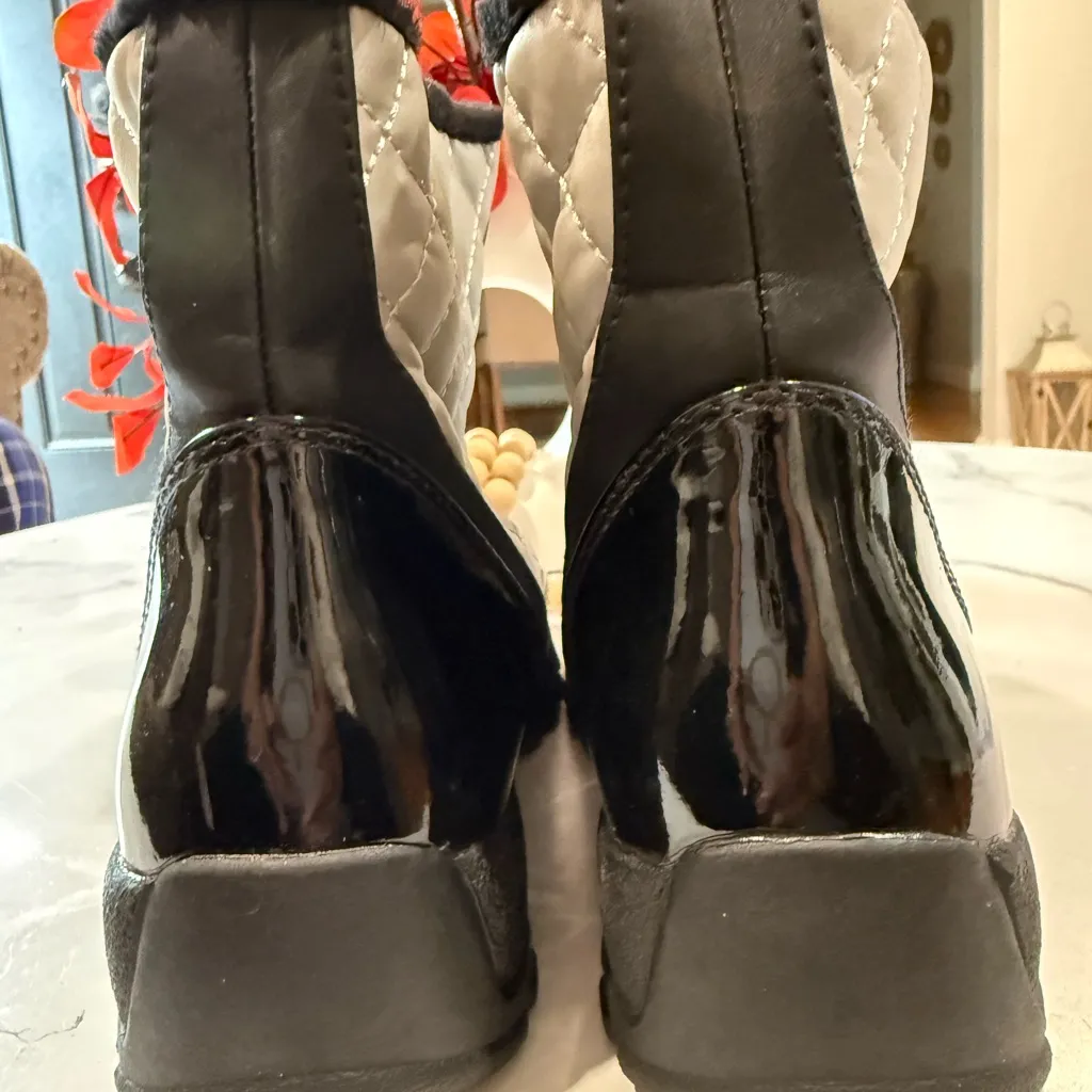 Quilted Black and White Boots Size 8 - Image 5