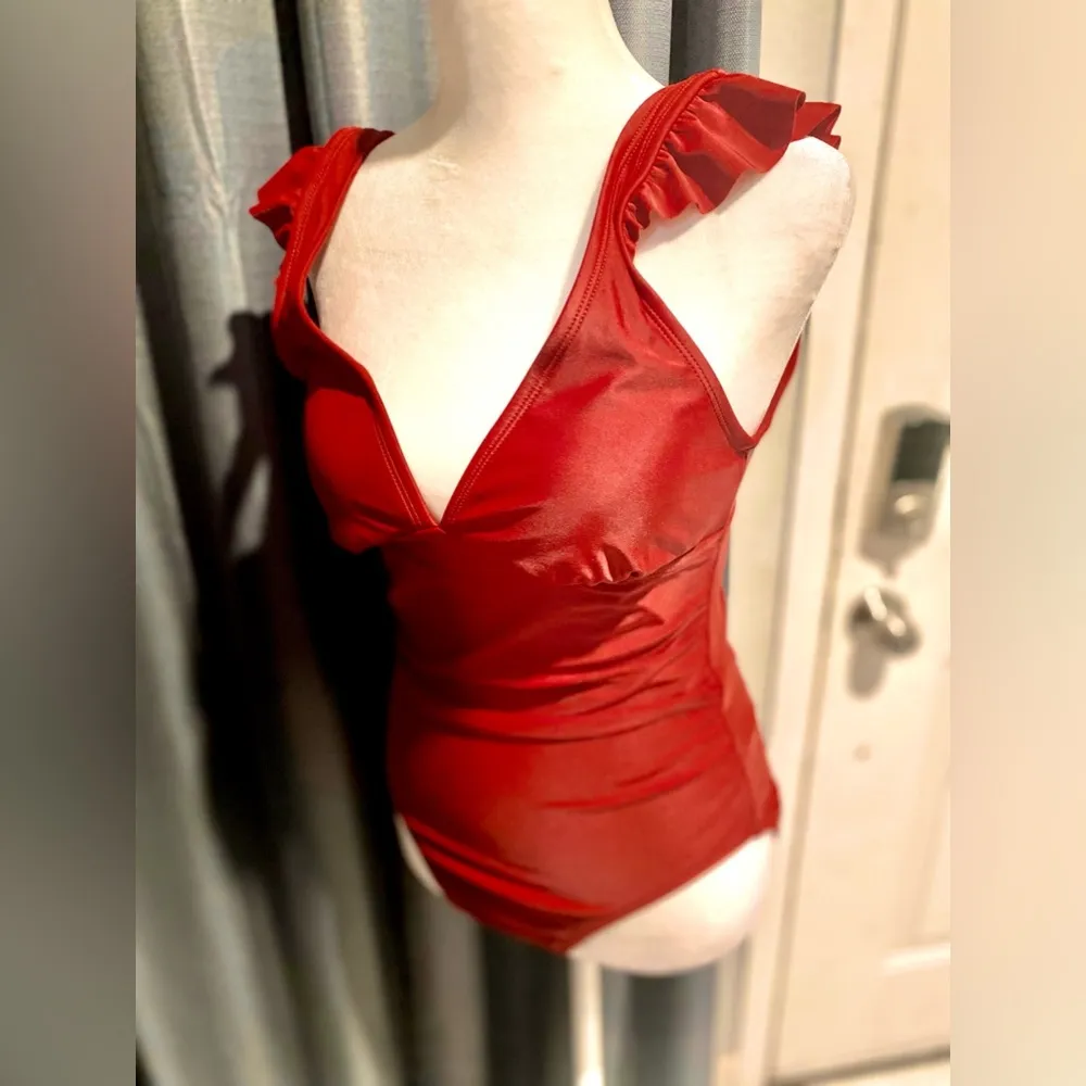 NWOT Kona Sol Women's Ruffles on the Shoulder One Piece Swimsuit Burgundy, Small - Image 7