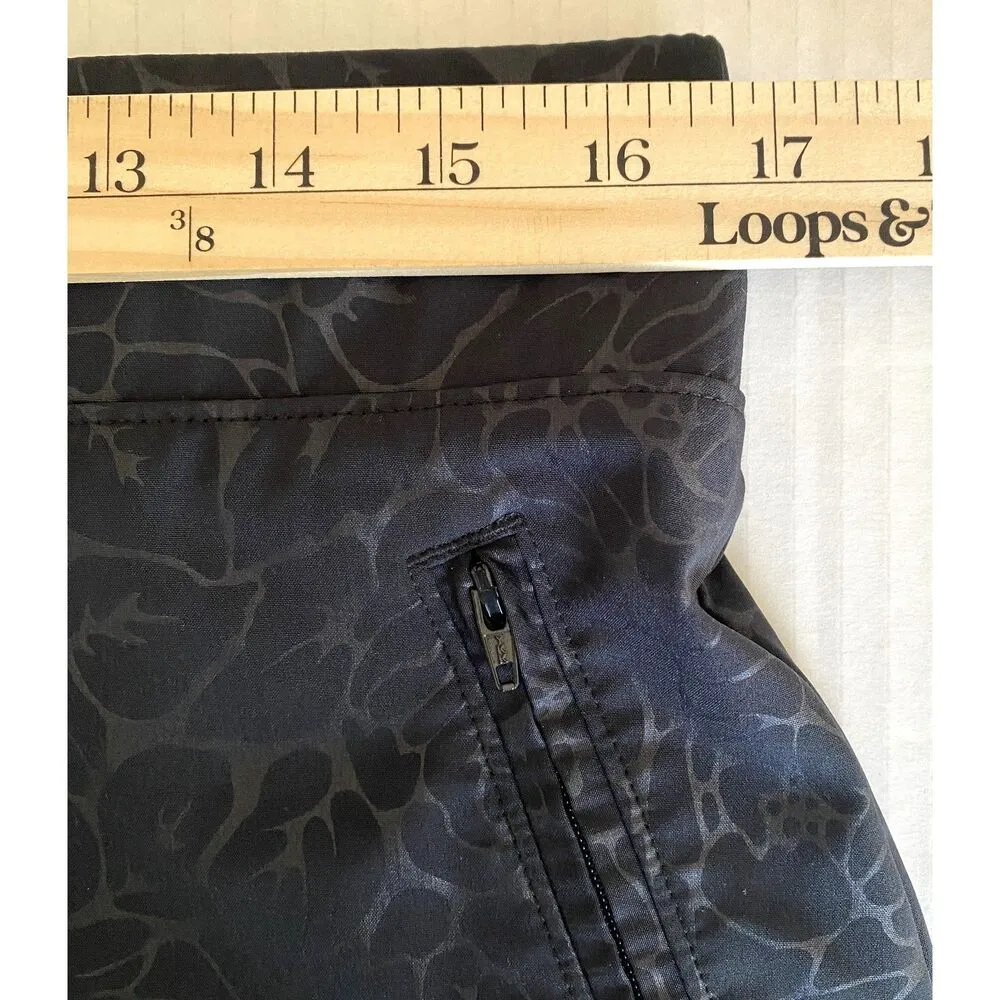 Orvis Womens Embossed Pull On Travel Skort Golf Black Rose Embossed Print Sz M - Image 5