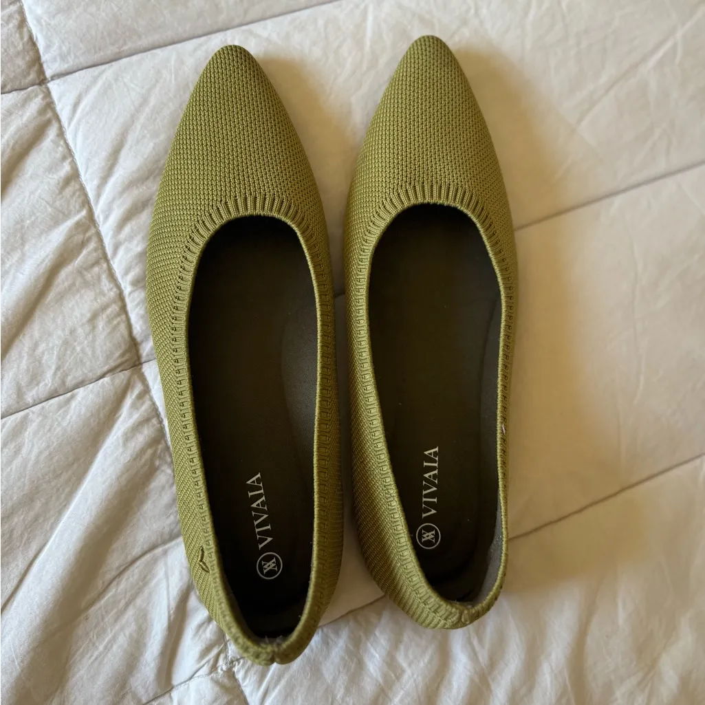 Chic Olive Green Women's Flats vivaia Size 6.5 - Image 4