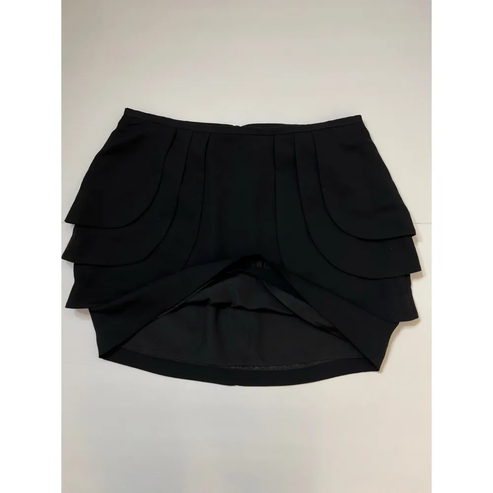 BCBGeneration Black Tiered Layered  Tulip Design Mini Skirt Sz 10 Women - Image 4