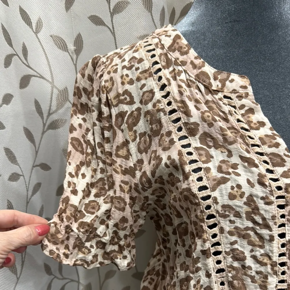 Wonderly Tan and Brown Fitted Ribbed Blouse - Image 3