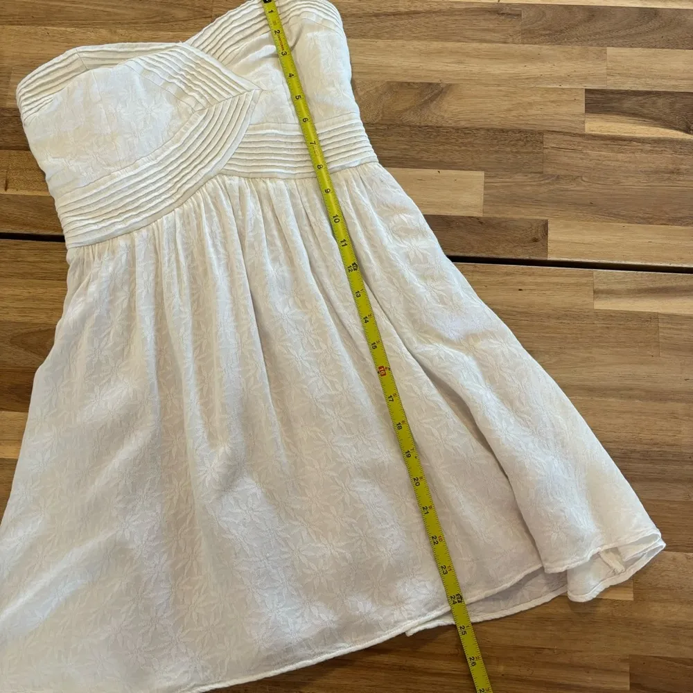 Kimchi Blue White Strapless Dress S - Image 8