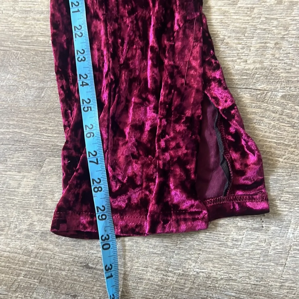 NWOT LF Emma & Sam Crushed Velvet Pants Berry Velour Lounge Size Small - Image 5