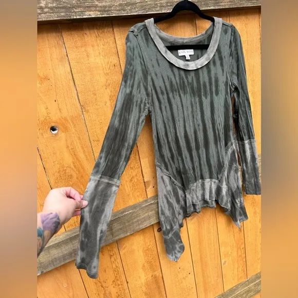 Knox‎ Rose Womens Shark Bite Top Size Small Long Sleeve Green Tie dyed Grunge - Image 13