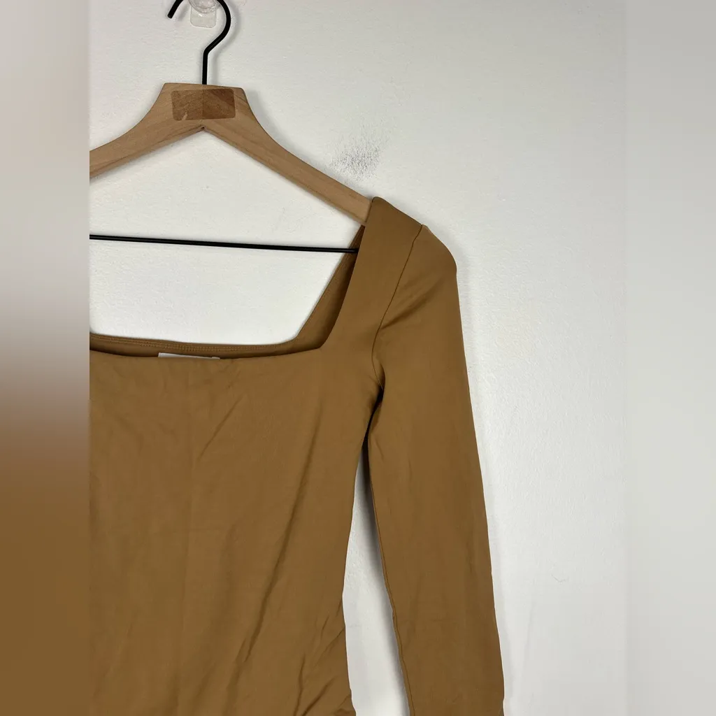 Aritzia Babaton Original Contour Squareneck Bodysuit Women’s Sz S - Image 3