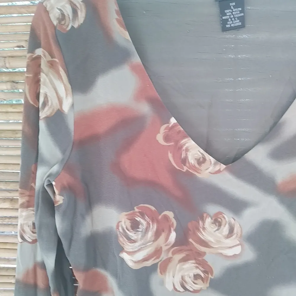 INC L Taupe Orange Rose Crossover Top Size L - Image 6