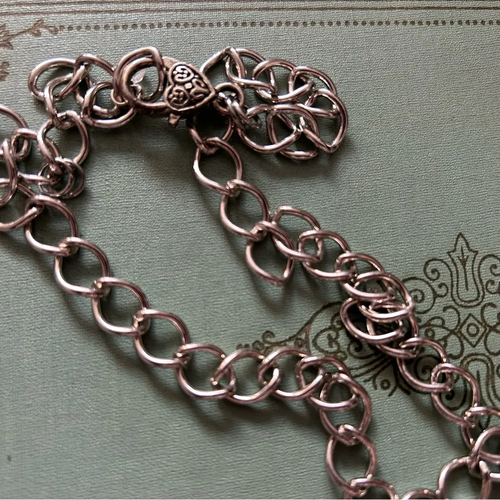 GORGEOUS chunky glass EIFFEL TOWER PARIS pendant Silver - Image 5