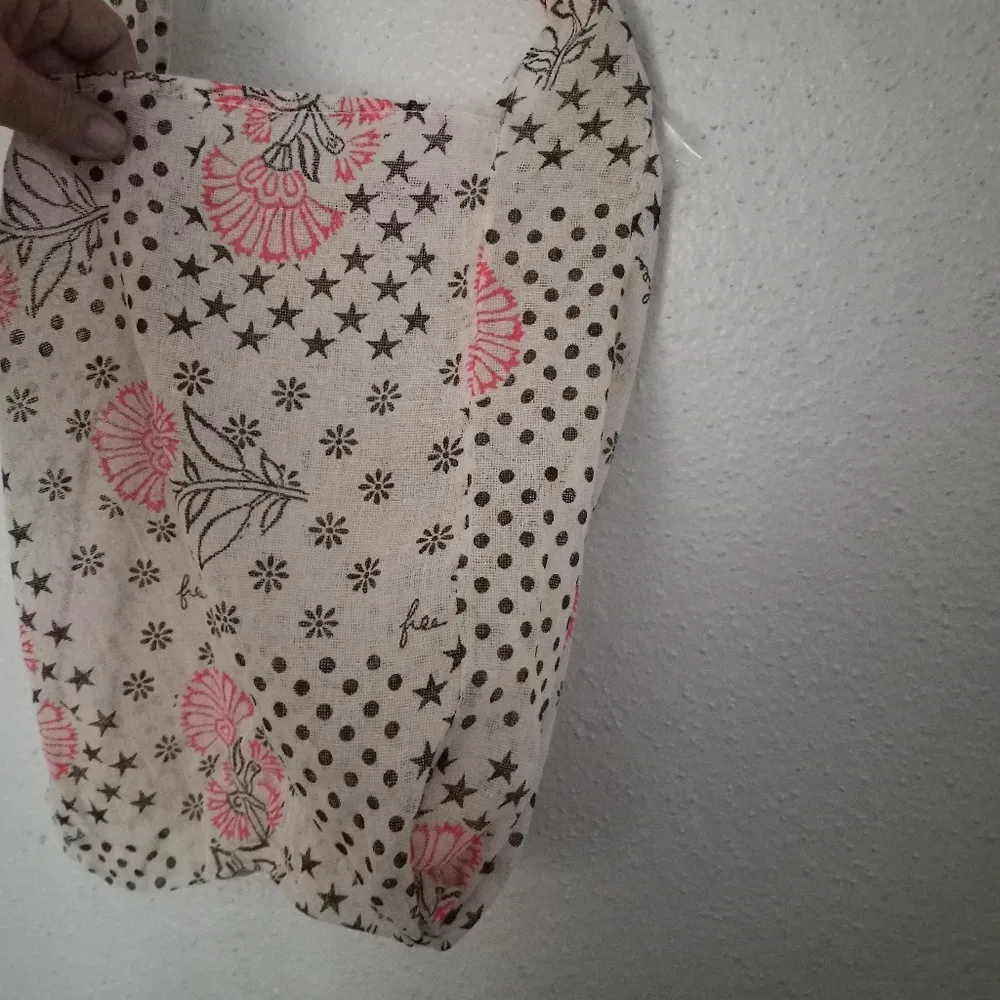 Free People Summer Boho Beige Linen Shoulder Shopping or Day Bag Hippie Style - Image 3