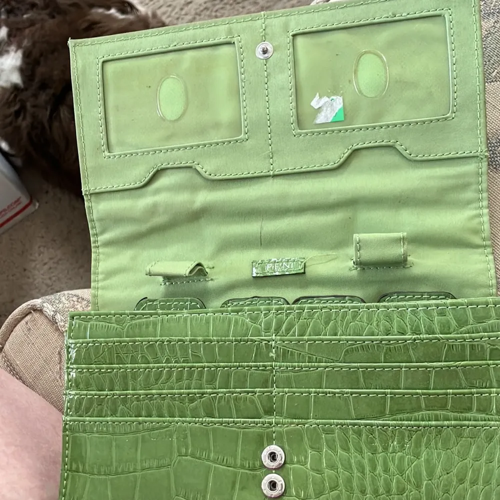 Liz Claiborne wallet - Image 2