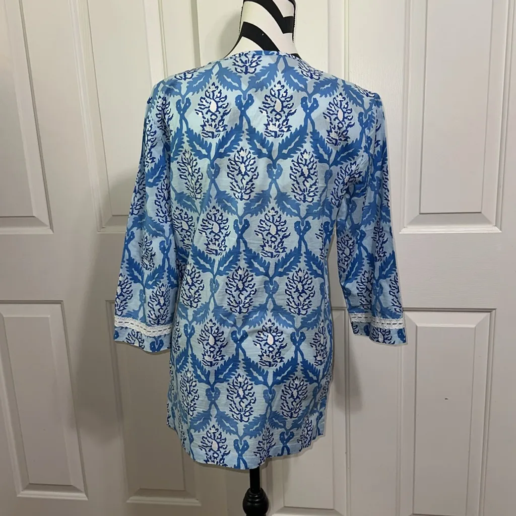 J. McLaughlin Azure and White Patterned Tunic - Image 3
