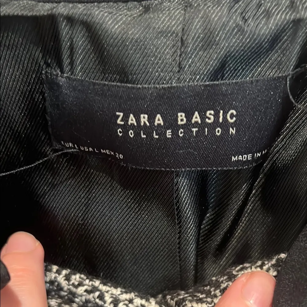 Zara Women's Black and White Tweed Coat - Image 4