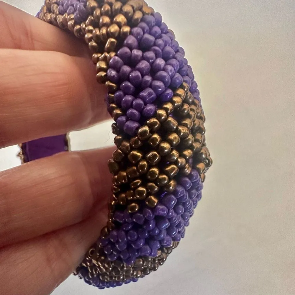 Purple and gold seed beaded chevron bangle bracelet - Image 6