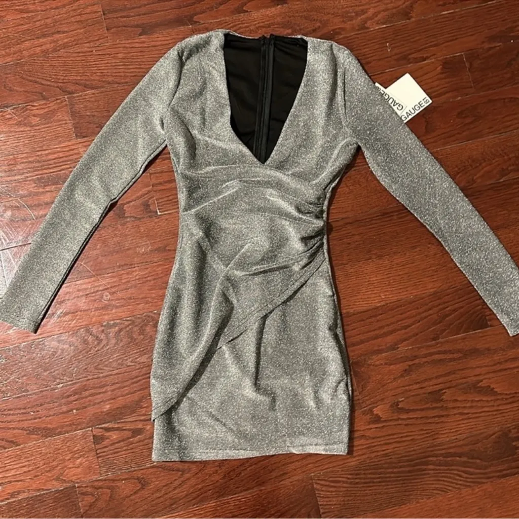 GAUGE81 Bodycon Silverescent V Neck Lux Dress NWT Party Cocktail Silver - Image 5