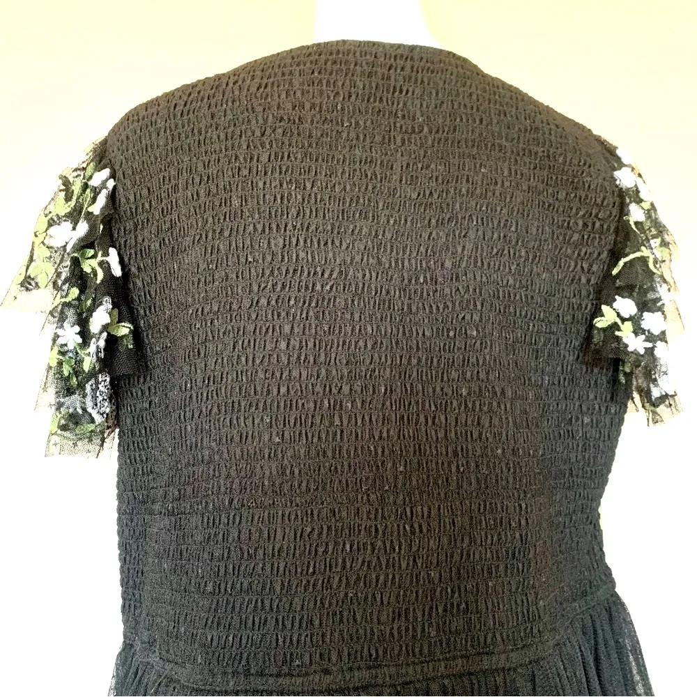 Jessakae Black Green & White Embroidered Floral Smocked Dotted Tulle Dress. Size 1X - Image 7