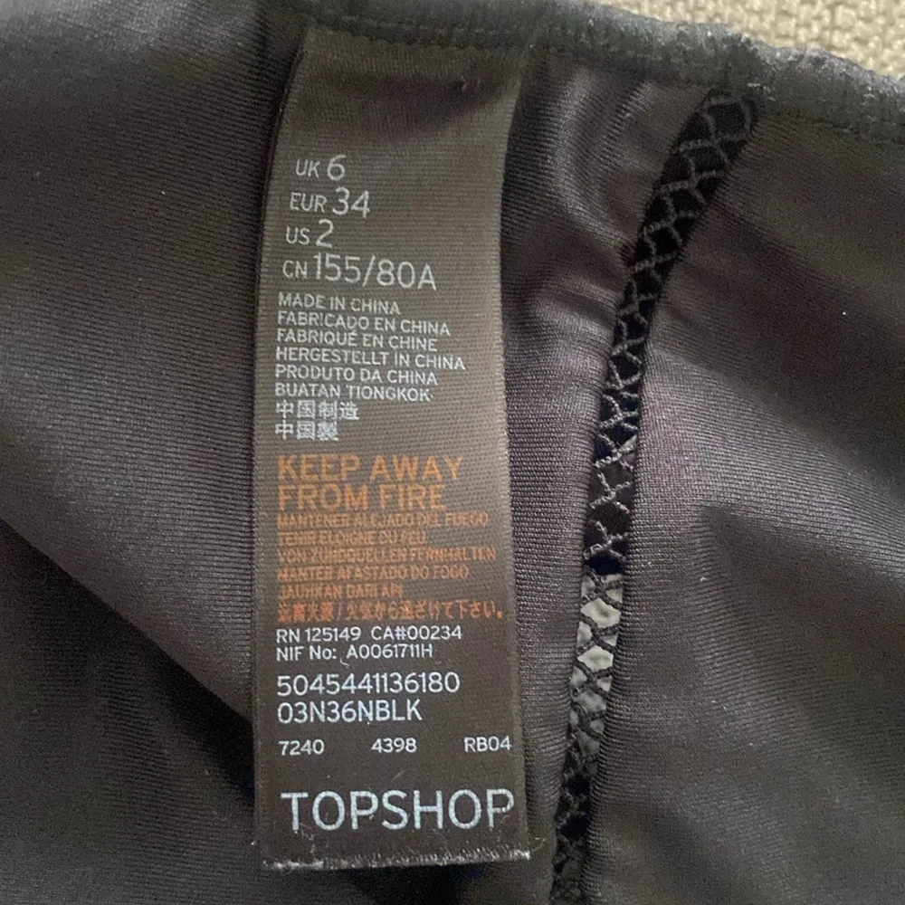 Topshop Floral Frill Embroidered One-Piece
Swimsuit Sz 2 - Image 7