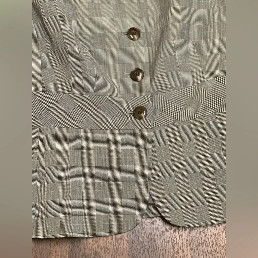 Nine West Black and White Plaid Blazer - Image 5