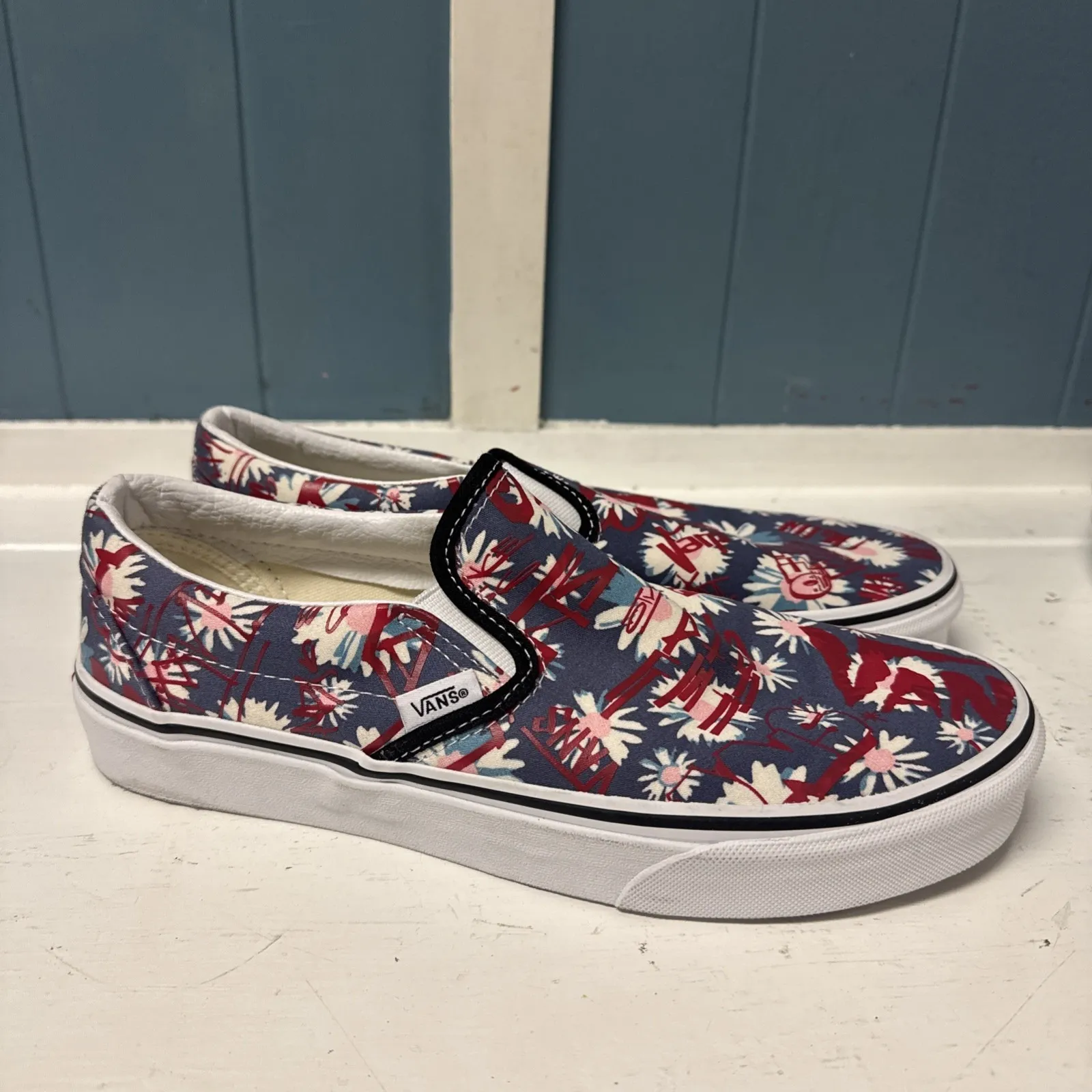 Vans Classic Slip On  Vans Crew Floral Red Canvas Shoes Size‎ Mens 8 Women's 9.5 - Image 4