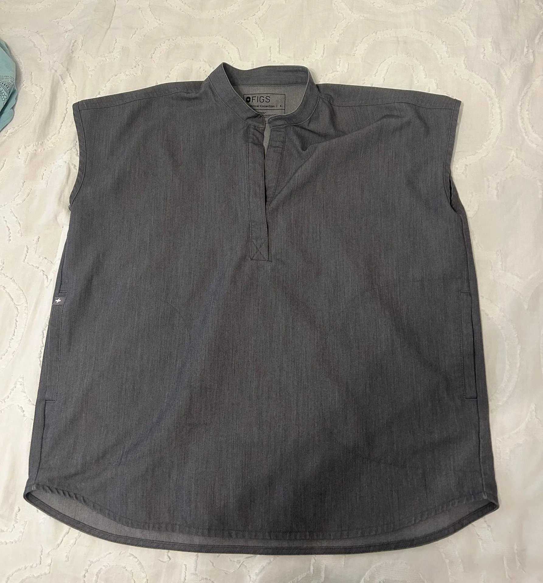 Grey Rafaela Scrub Top - Image 2