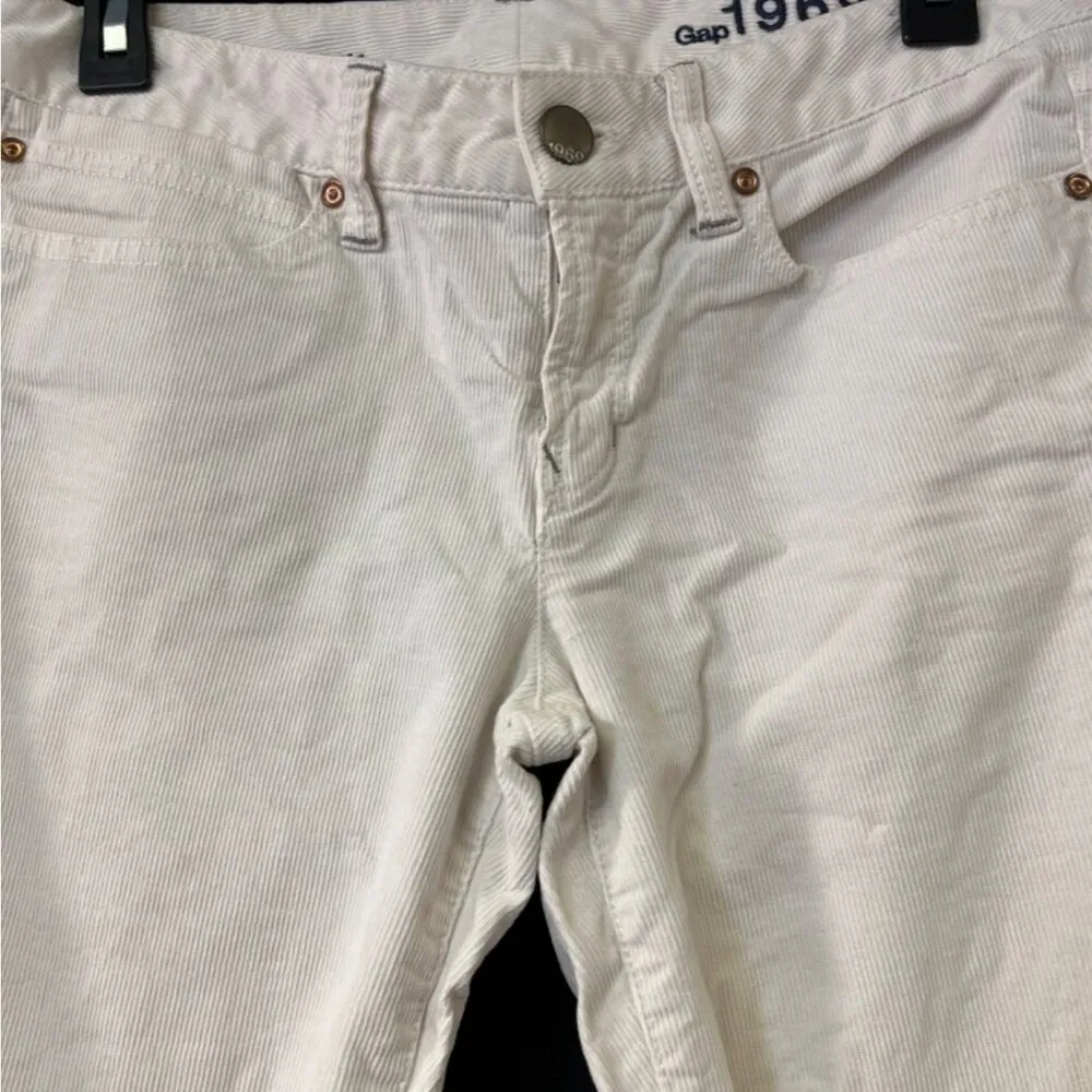 Gap 1969 Women's White Jeans/Straight Leg Size 27/4 SKU 4524 - Image 3