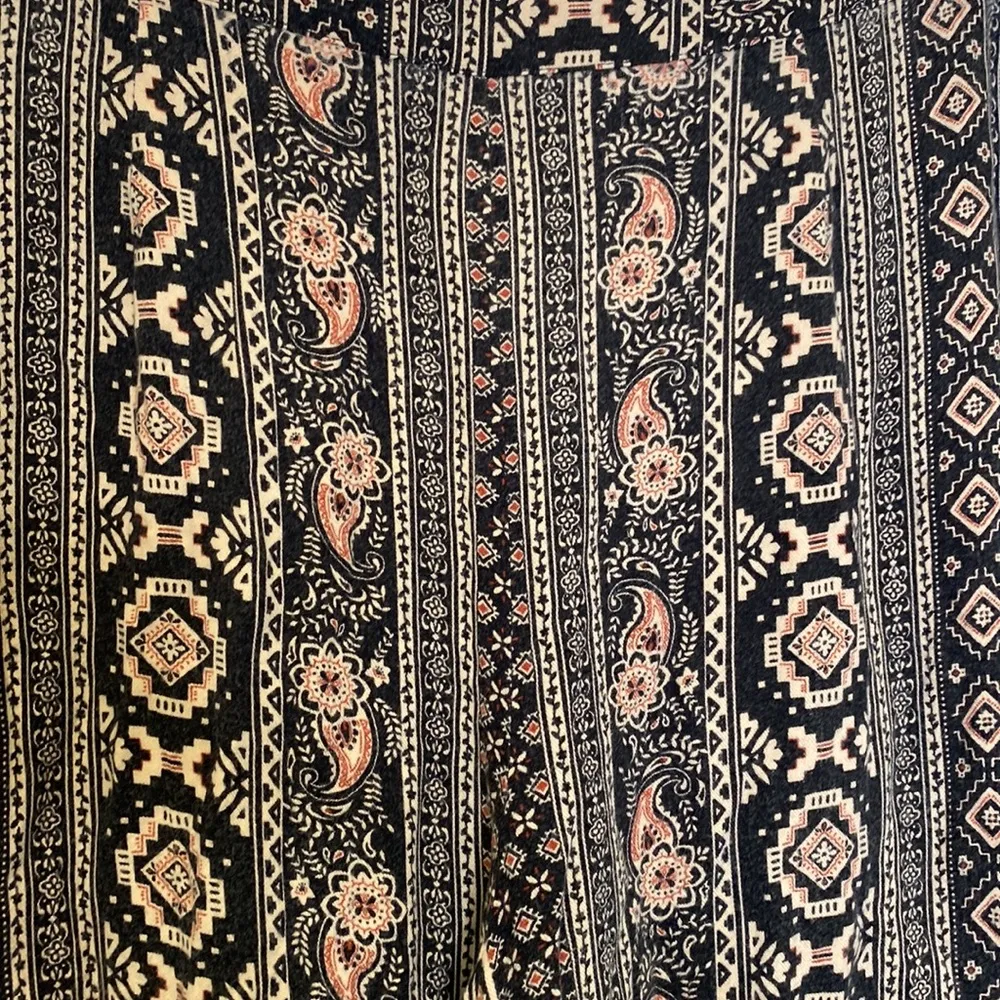 Philosophy Wide Leg Boho All Over Print Flowy Pants Sz 4 Rayon Women’s Black - Image 3