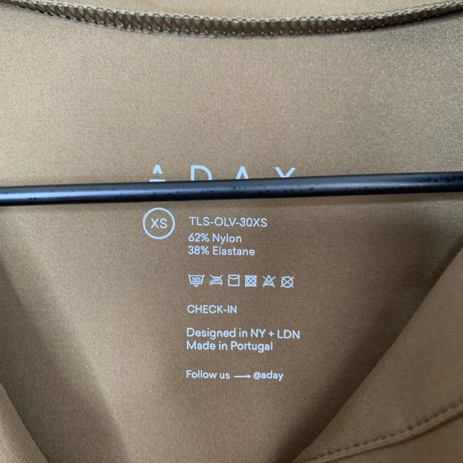 Aday Check-in Top Longsleeve Crop Top Olive Brown Stretch Travel Womens XS - Image 8