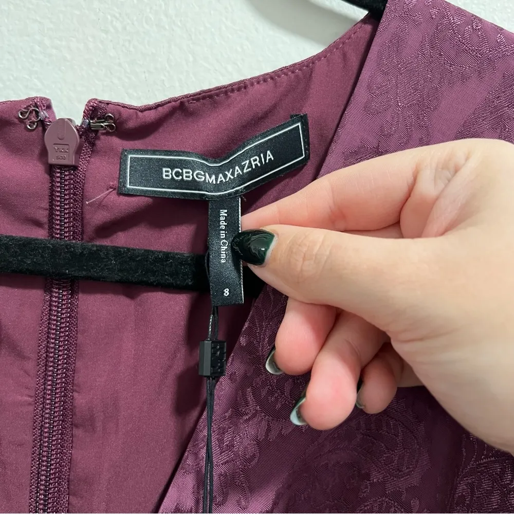 NEW NWT  V Neck Paisley Jacquard Midi Dress In Mauve - Image 7