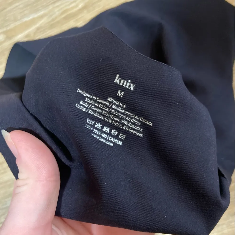 Knix Seamless Bra Size Medium - Image 4