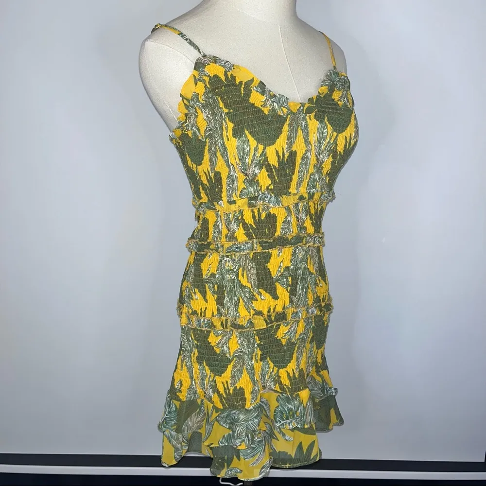 Yellow Green Palm Smocked Tiered Ruffle Short Mini Dress Medium NWT - Image 7