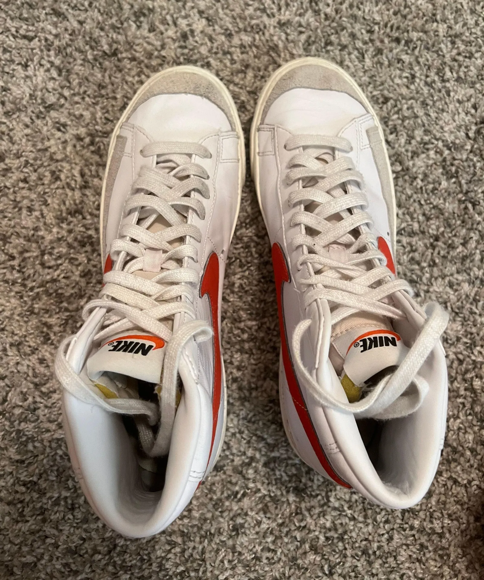 White And Red Blazers - Image 3