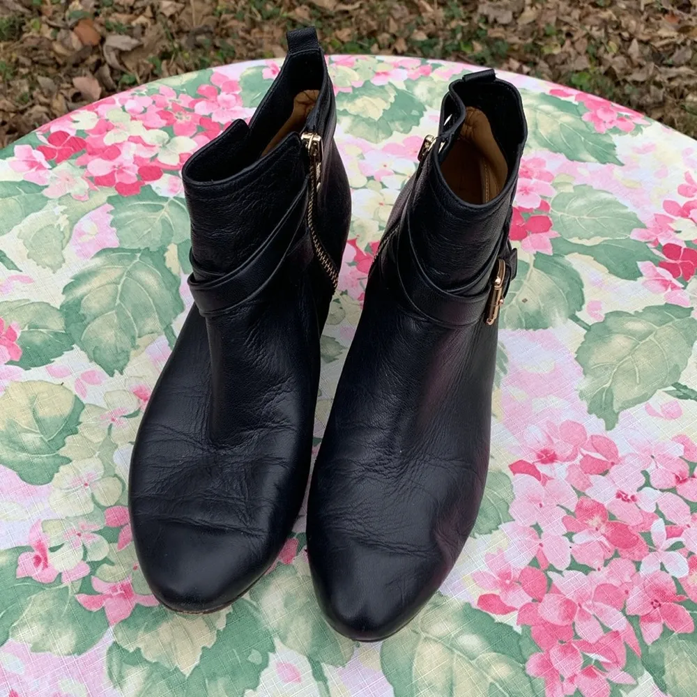 Coach Black Leather Zip Heeled Booties Size 9.5B - Image 2