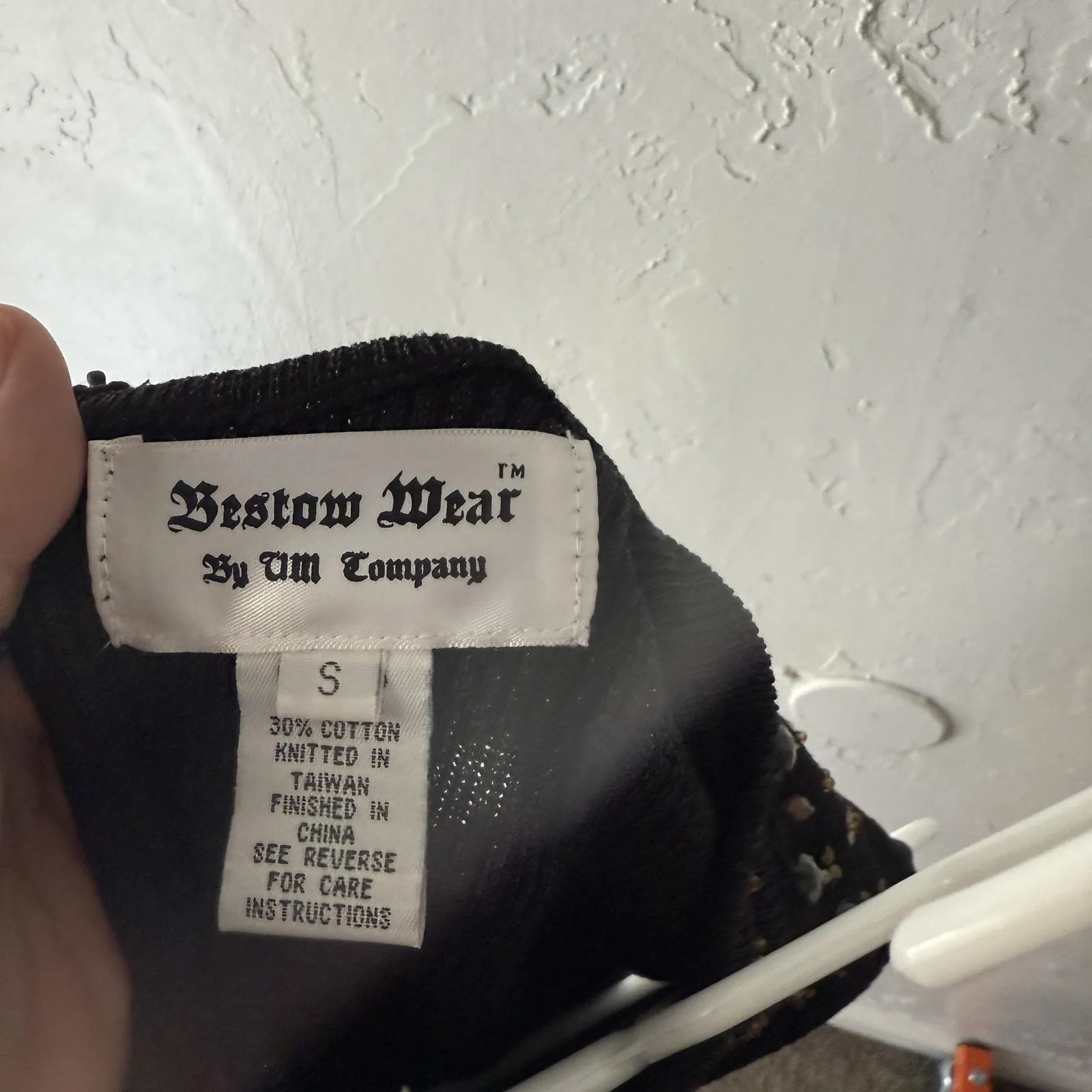 Bestow Wear Y2k Womens Small Beaded Knit Silk Blend Sleeveless Top Pullover Black - Image 7