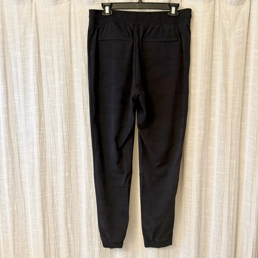 Athleta Brooklyn Jogger Black Camo 10 - Image 3